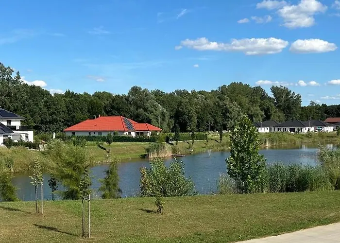 Lakeside Luxury Apartamento *