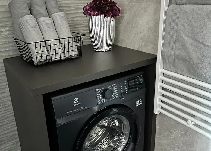 Lakeside Luxury Apartamento